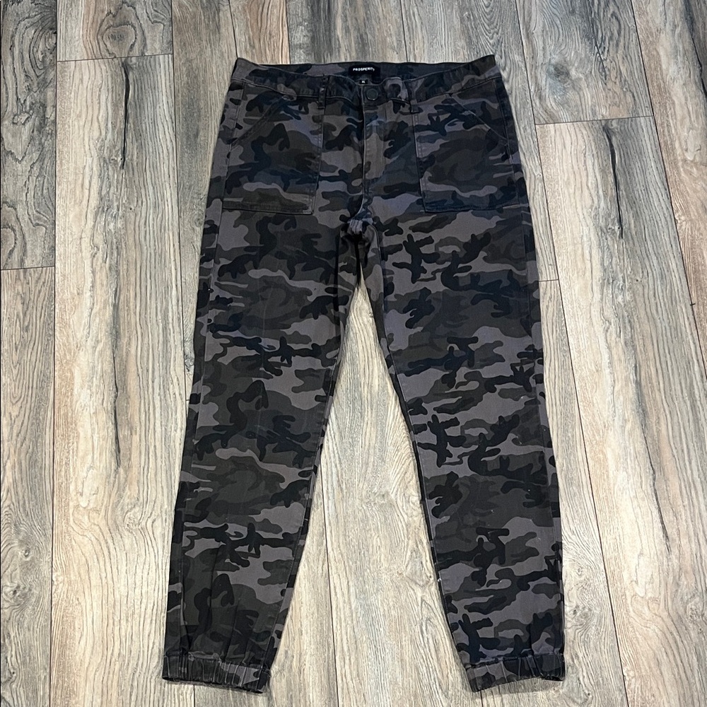 Women's Camouflage Skinny Pants